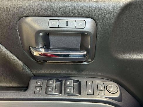 Used 2018 Chevrolet Silverado 1500 LTZ Z71 w/ LTZ Plus Package image 9