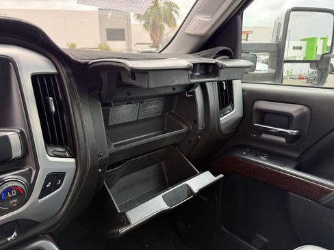 Used 2015 GMC Sierra 1500 SLT w/ SLT Crew Cab Value Package RWD image 22