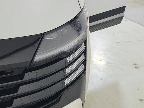 New 2026 Nissan Kicks SV w/ Cold Weather Package image 17