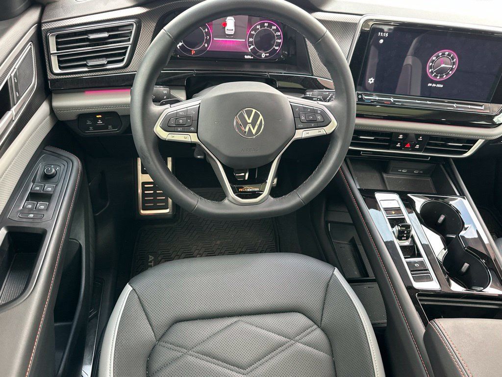 Used 2024 Volkswagen Atlas Peak Edition SEL AWD/4WD image 11