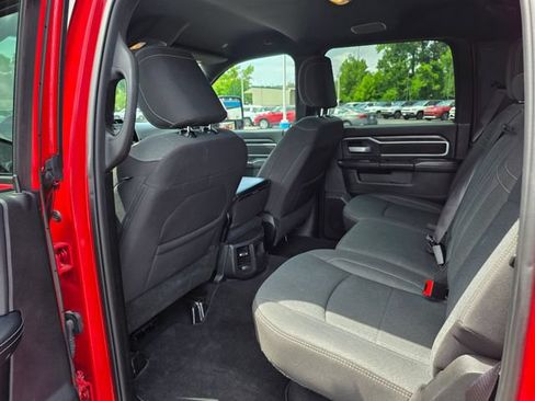 Used 2024 RAM 2500 Big Horn w/ Sport Appearance Package AWD/4WD image 33