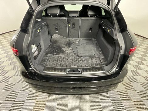 Used 2025 Jaguar F-PACE R-Dynamic S image 28
