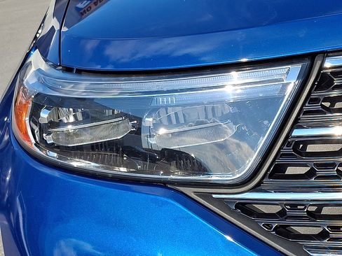 Used 2020 Ford Explorer XLT image 9