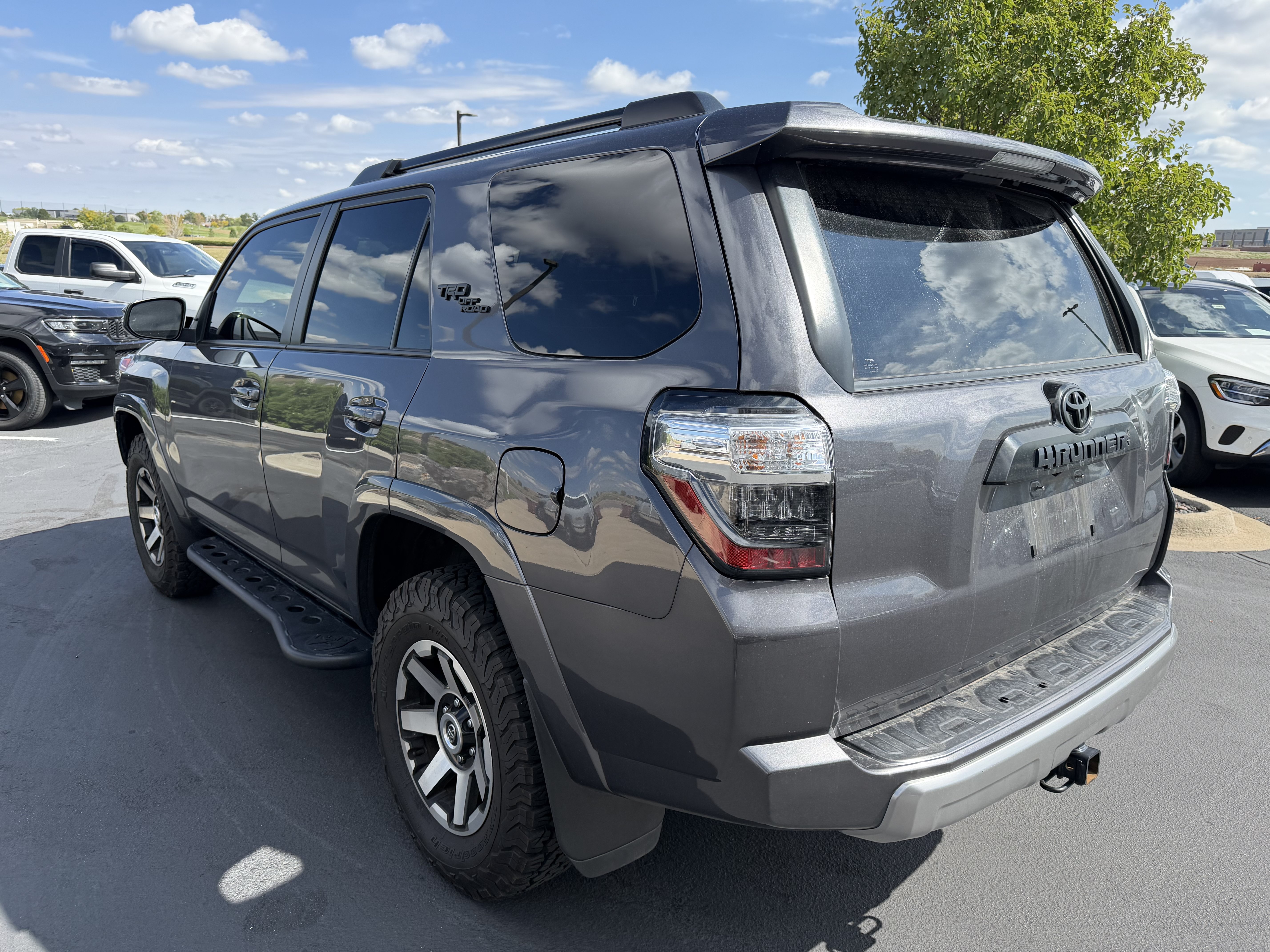Used 2023 Toyota 4Runner TRD Off-Road Premium w/ Moonroof Package AWD/4WD image 5