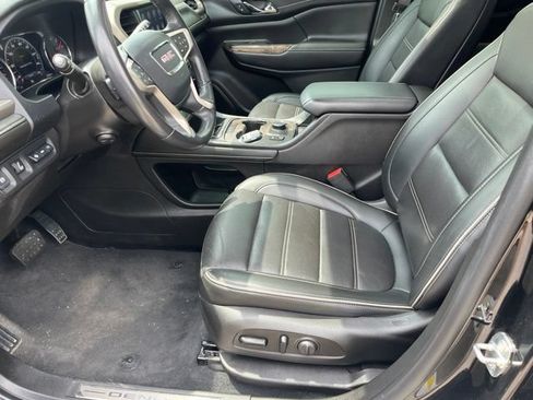 Used 2022 GMC Acadia Denali w/ Denali Ultimate Package AWD/4WD image 8