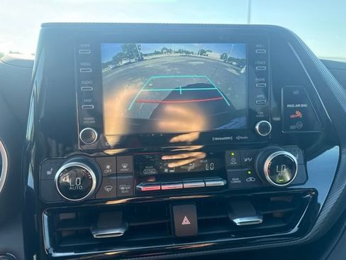 Used 2022 Toyota Highlander XSE FWD image 35
