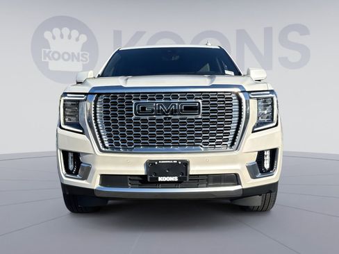 Used 2024 GMC Yukon XL Denali w/ Denali Reserve Package AWD/4WD image 11
