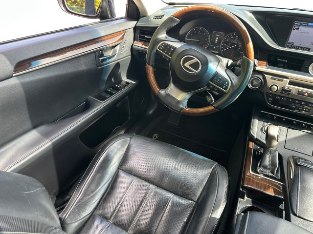 Used 2016 Lexus ES 350 FWD image 21