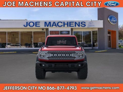 New 2025 Ford Bronco Badlands image 8