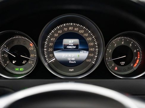 Used 2014 Mercedes-Benz C 250 Sedan image 18