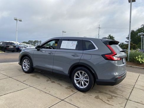 Used 2025 Honda CR-V EX-L image 8
