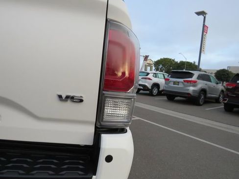 Certified 2021 Toyota Tacoma TRD Off-Road w/ Technology Package image 12