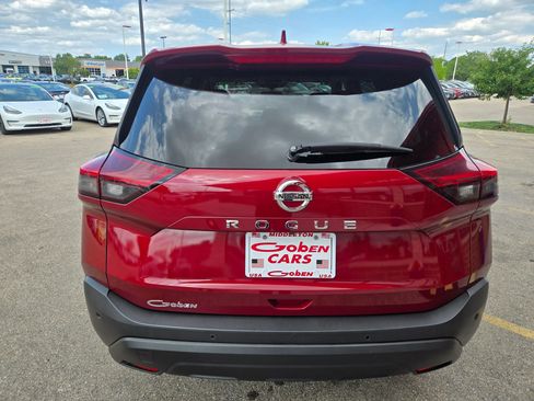 Used 2021 Nissan Rogue S FWD image 5