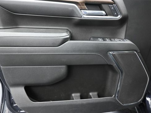 Used 2024 Chevrolet Silverado 1500 RST RWD image 11
