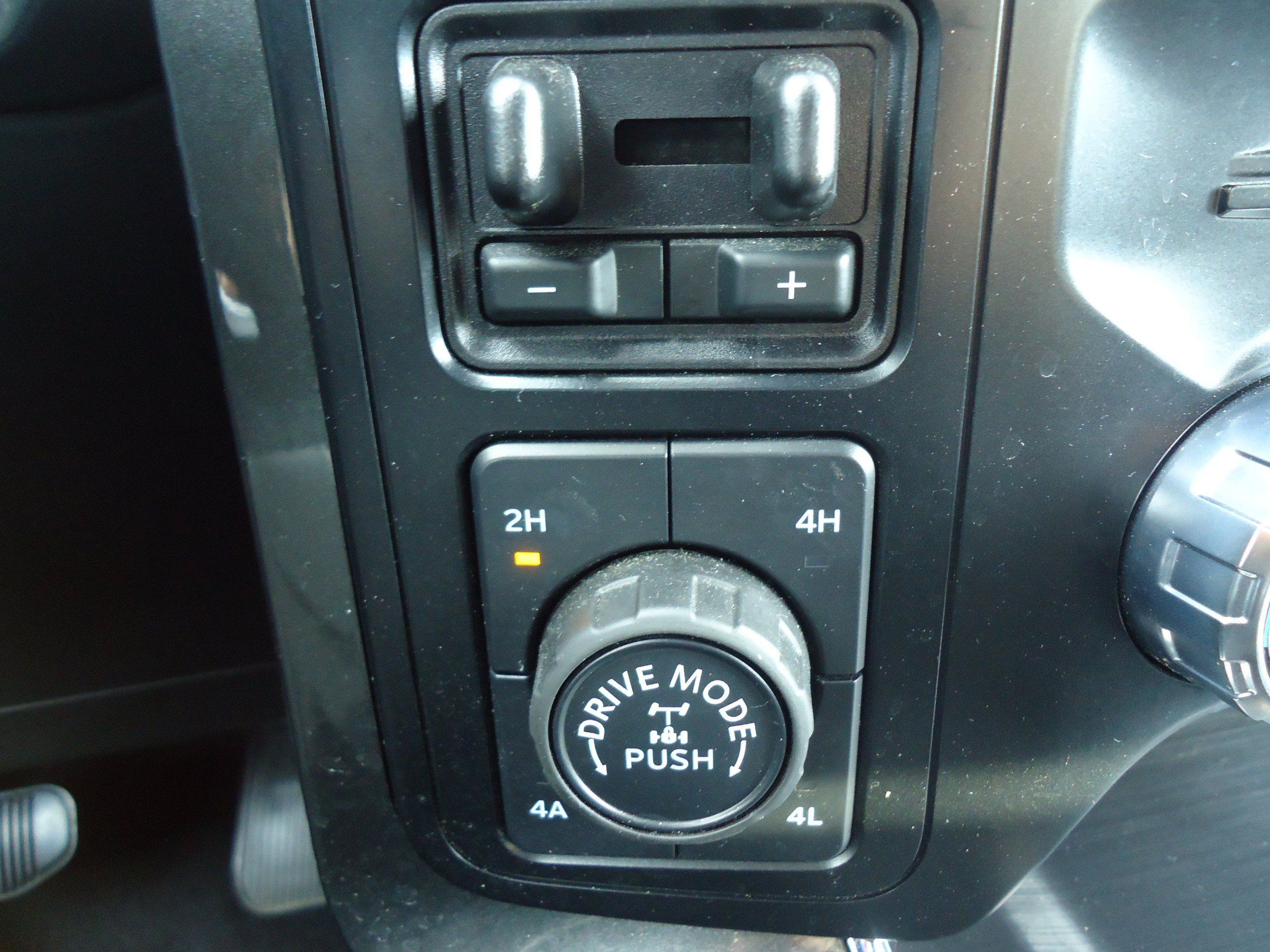 Used 2023 Ford F150 Lariat w/ Equipment Group 502A High AWD/4WD image 22