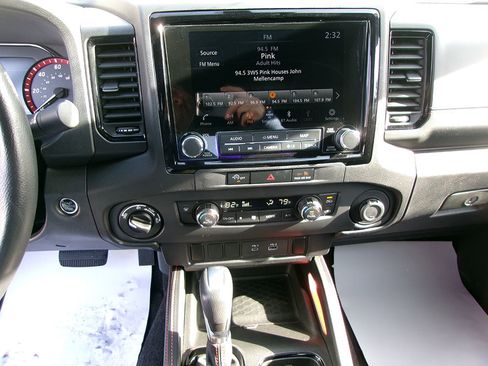 Used 2023 Nissan Frontier PRO-4X w/ Tow Package image 17