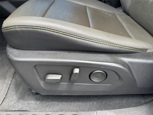 Used 2023 Chevrolet Colorado ZR2 w/ ZR2 Convenience Package III AWD/4WD image 12