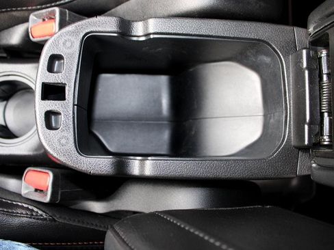 Used 2018 Jeep Compass Limited image 23