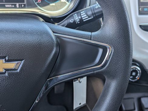 Used 2018 Chevrolet Cruze LS FWD image 22