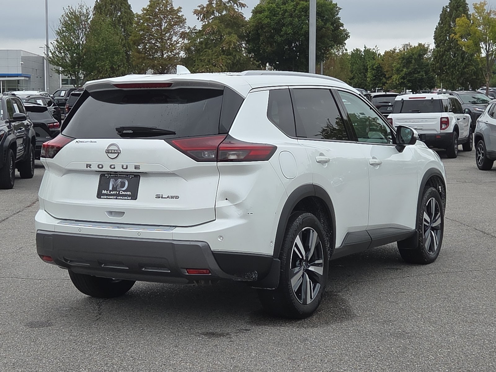Used 2024 Nissan Rogue SL w/ SL Premium Package AWD/4WD image 5