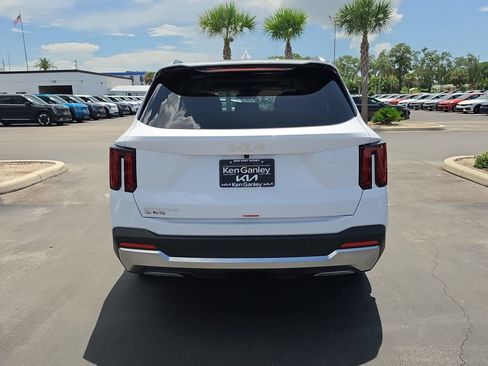 New 2026 Kia Sorento S w/ S Panoramic Sunroof Package FWD image 7