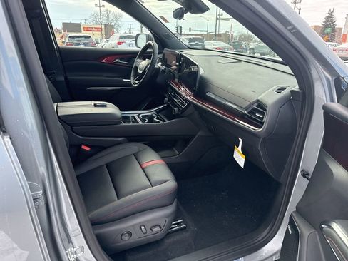 New 2026 Chevrolet Traverse RS image 36