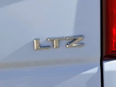 Used 2022 Chevrolet Silverado 1500 LTZ image 4