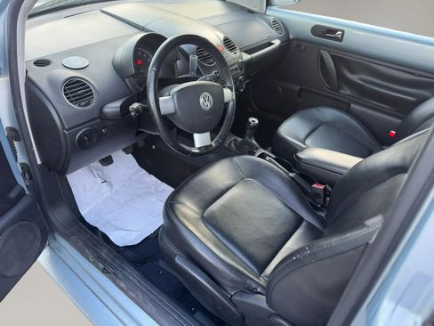 Used 2009 Volkswagen Beetle S image 11