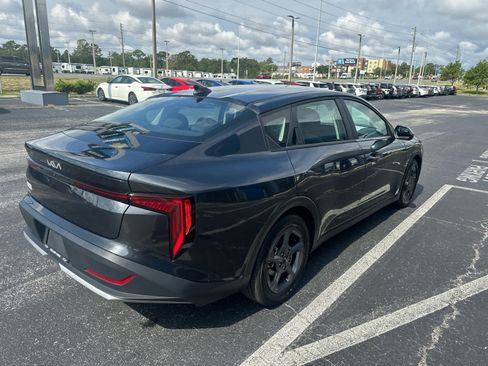 Used 2025 Kia K4 FWD image 5
