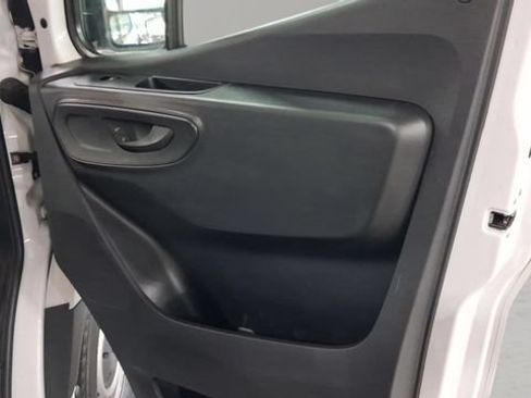 Used 2024 Mercedes-Benz Sprinter 2500 image 15
