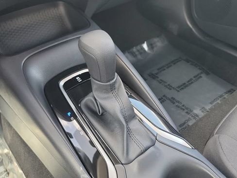 Certified 2025 Toyota Corolla LE FWD image 17
