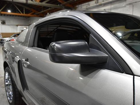 Used 2009 Ford Mustang GT RWD image 43