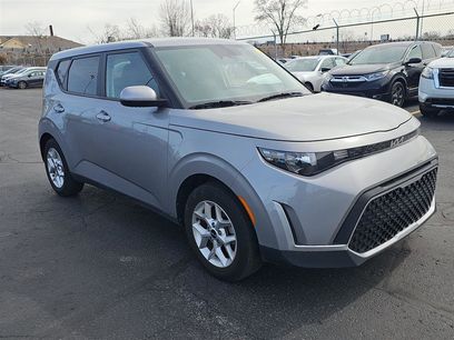 Certified 2023 Kia Soul LX w/ LX Technology Package