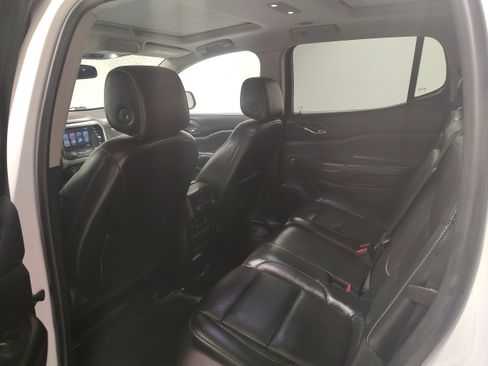 Used 2018 GMC Acadia SLT image 11