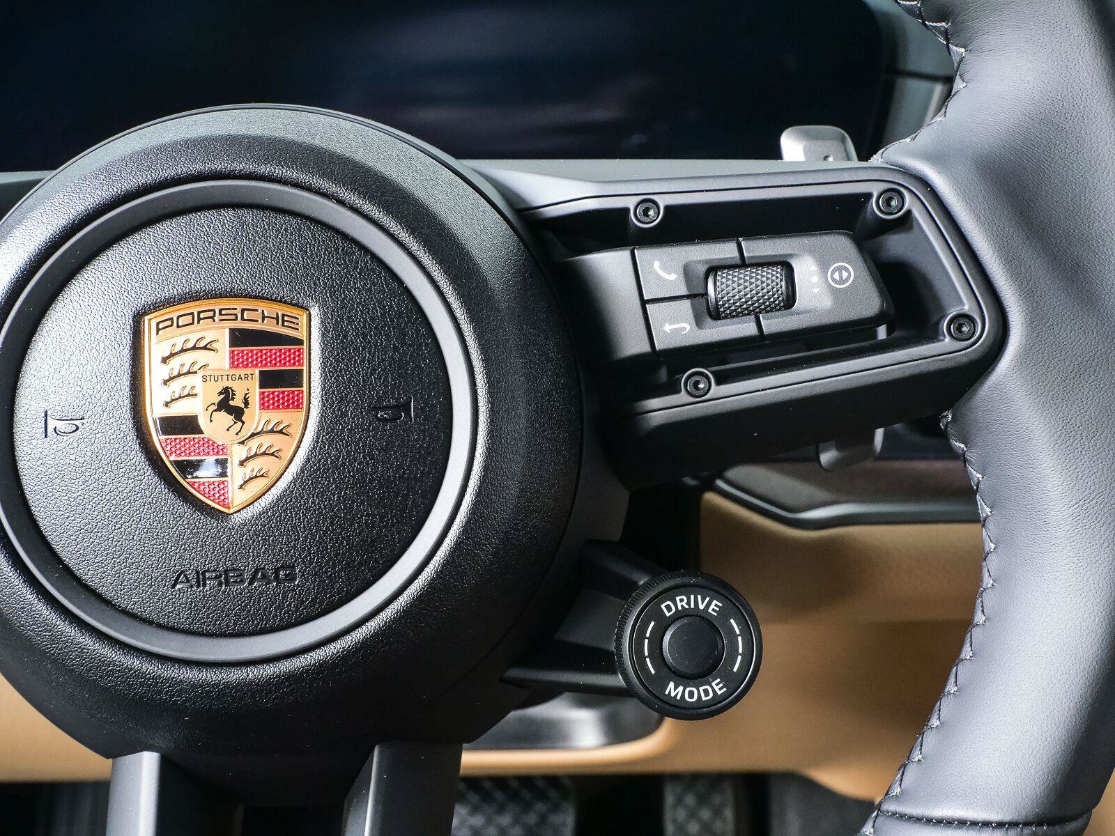 New 2026 Porsche Cayenne Coupe AWD/4WD image 12