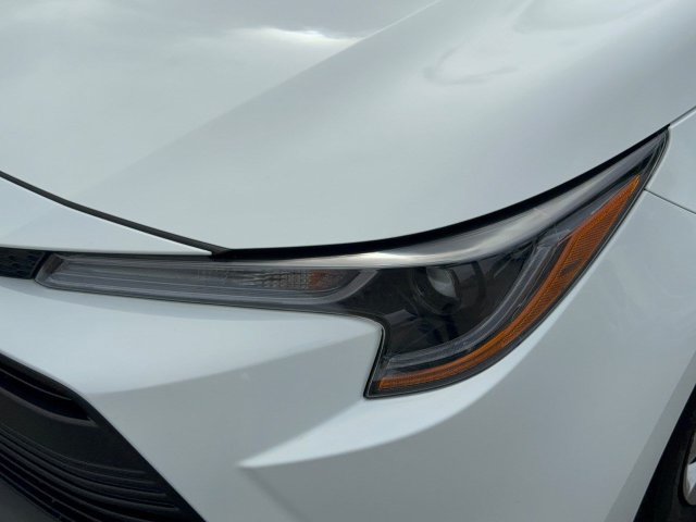 Used 2025 Toyota Corolla LE w/ Convenience Package FWD image 10