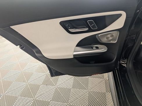 Used 2022 Mercedes-Benz C 300 Sedan image 27