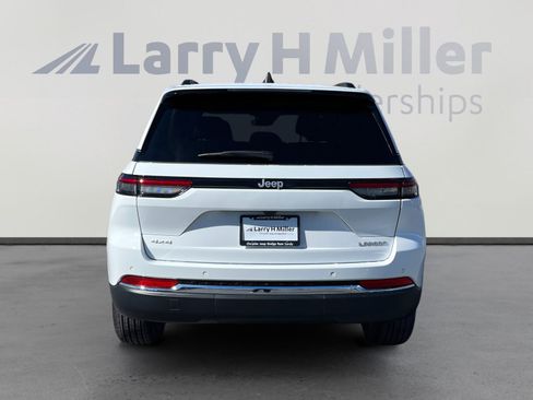 New 2026 Jeep Grand Cherokee Laredo X image 4