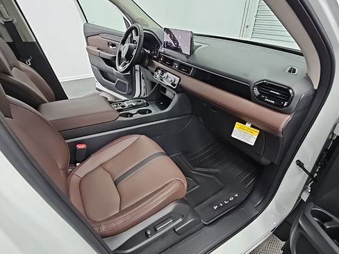 New 2026 Honda Pilot Touring image 41