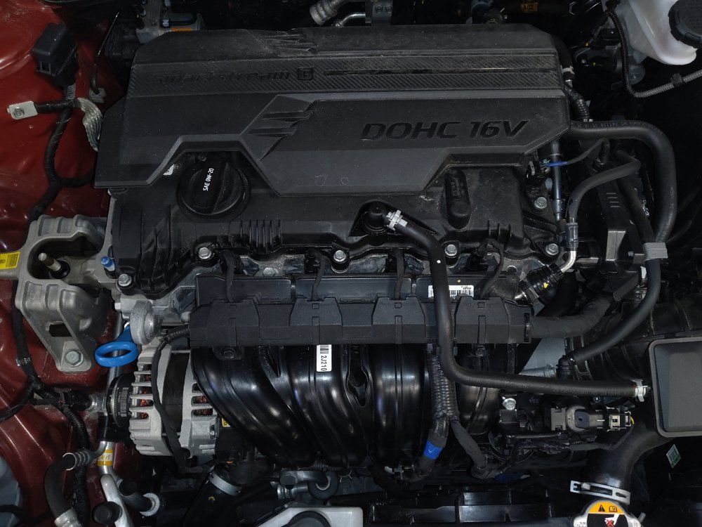 Used 2025 Hyundai Elantra SEL FWD image 30