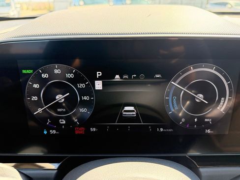 New 2026 Kia Niro Wave FWD image 16