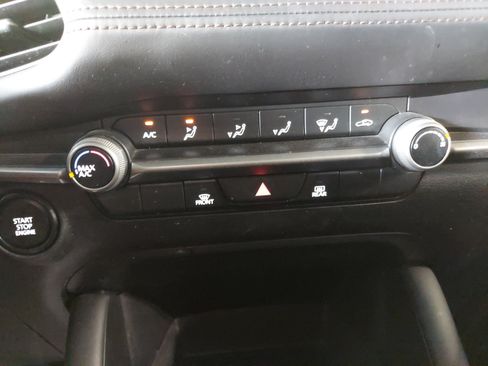 Used 2021 MAZDA MAZDA3 s FWD image 18