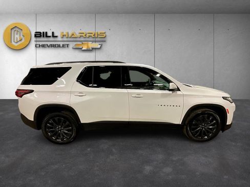 Used 2024 Chevrolet Traverse RS w/ LPO, Floor Liner Package image 9