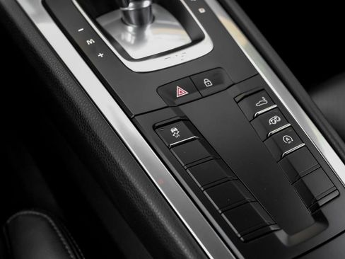 Used 2019 Porsche 718 Cayman S RWD image 27