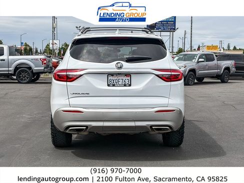 Used 2020 Buick Enclave Essence FWD image 3