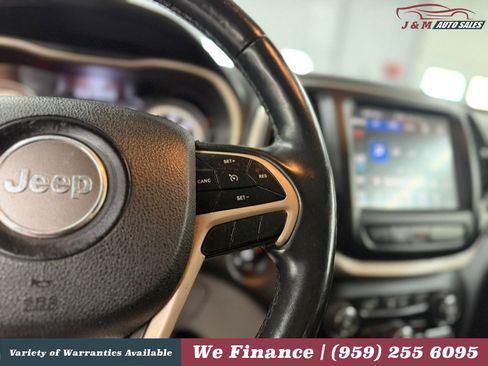 Used 2018 Jeep Cherokee Limited w/ High Altitude Package AWD/4WD image 25