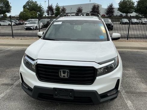 Used 2023 Honda Ridgeline RTL-E image 3