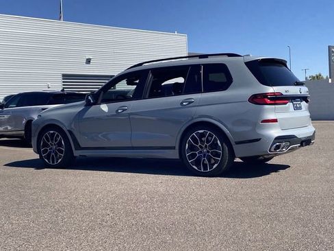 New 2025 BMW X7 M60i image 8