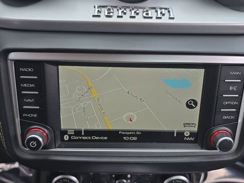 Used 2016 Ferrari California T image 21