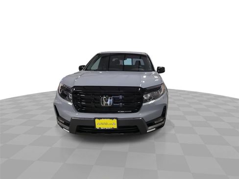 Used 2025 Honda Ridgeline Black Edition image 3